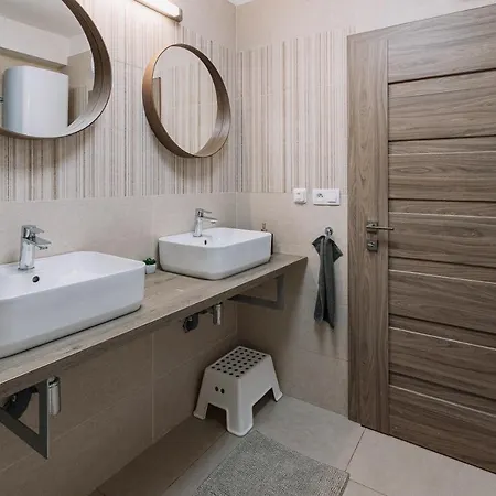 Revon Business Apartment, Senec