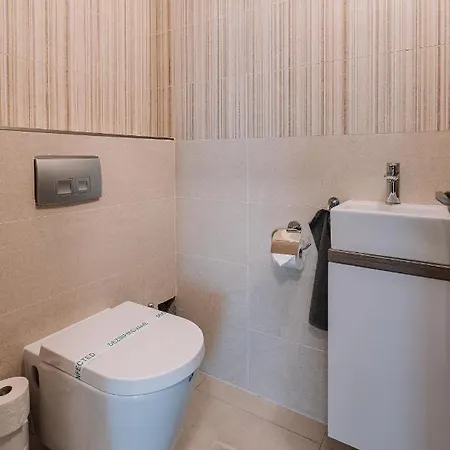 Revon Modern Business Apartment, Appartement