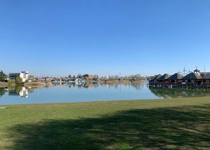 Daire Revon Modern Business Apartment, *